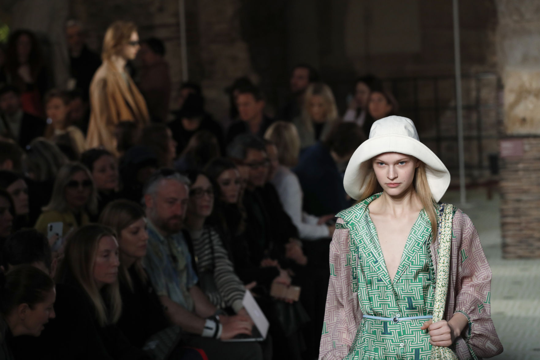 Paris Fashion 2019 F/W Lanvin